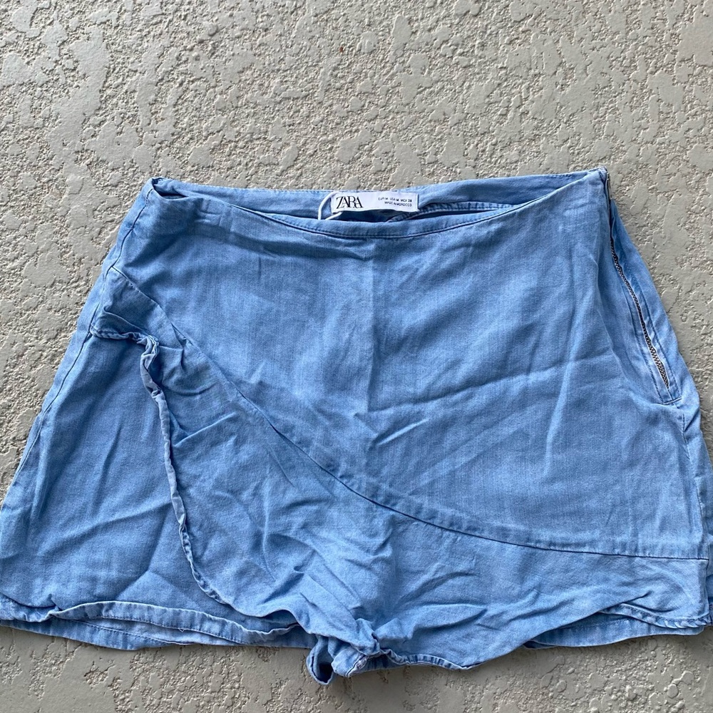 Zara Light Blue Skirt / Skort - Med (fits like small)